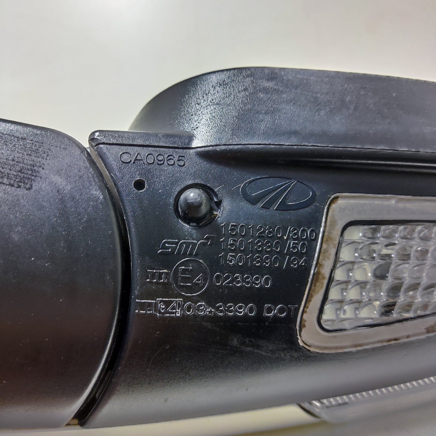 Espejo retrovisor RH Mahindra xuv500