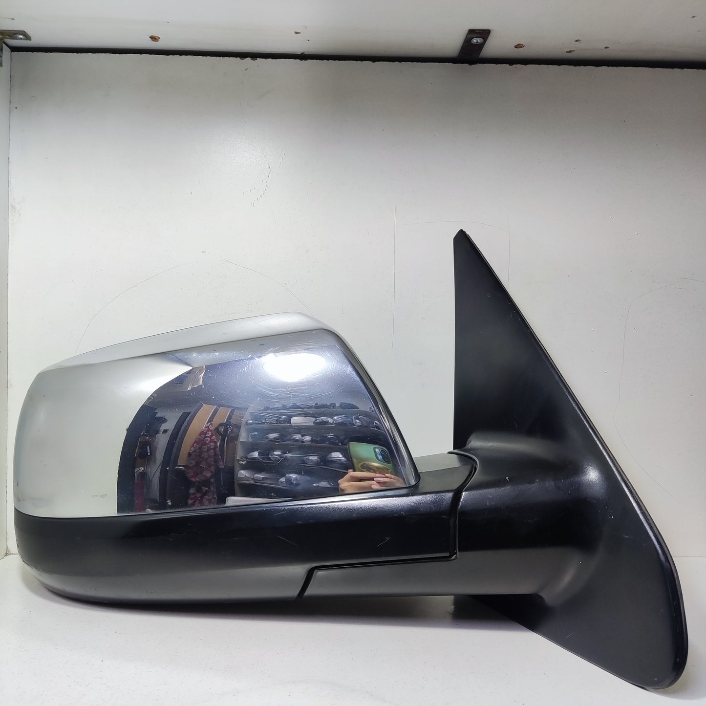 Espejo completo RH Toyota tundra.